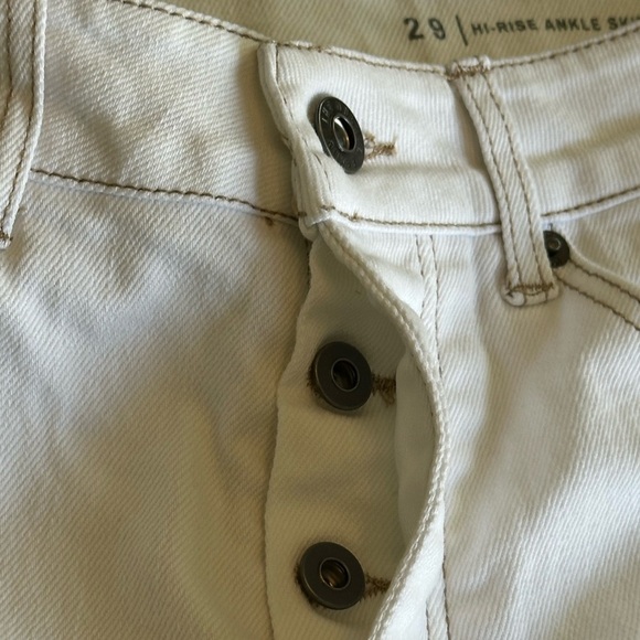 The Normal Brand | Hi-Rise Ankle Skimmer in White - Picture 9 of 12